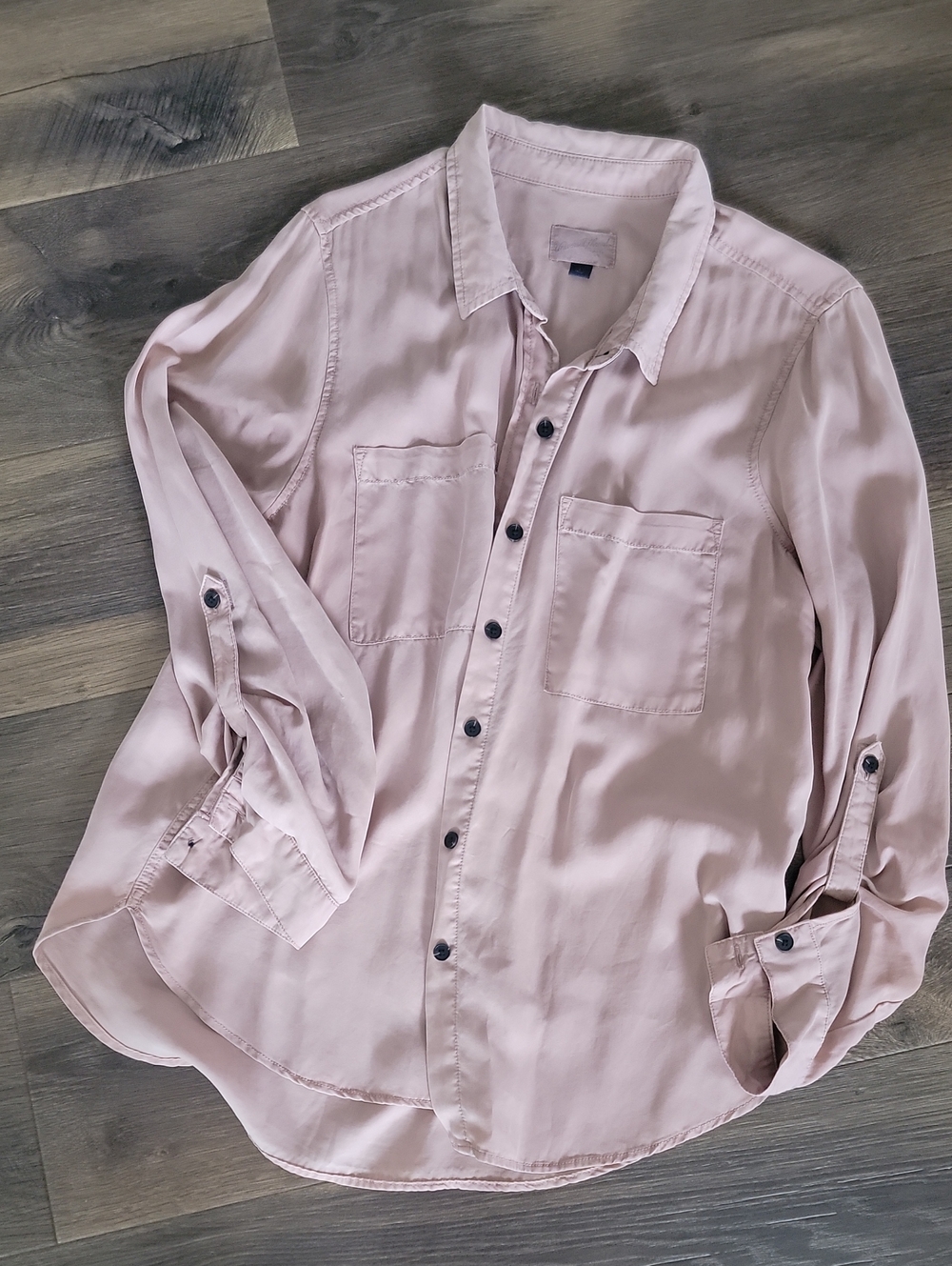 Universal Thread Light Blush Collared Button-Up Shirt with Roll Up Sleeves